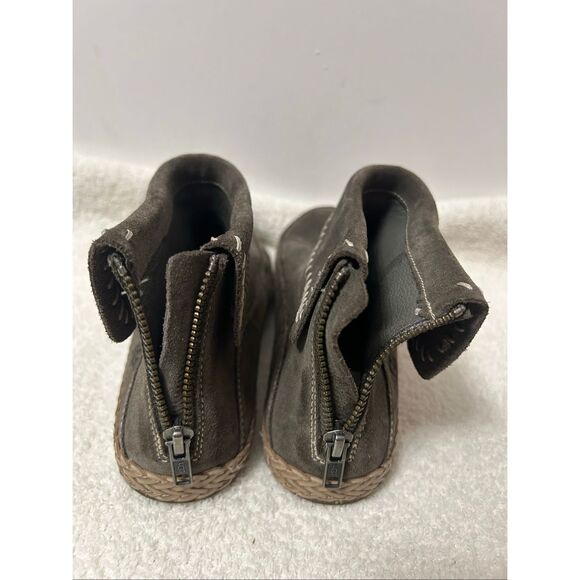 UGG - Womens Varney moccasin ankle Boots size 7 - Picture 3 of 7